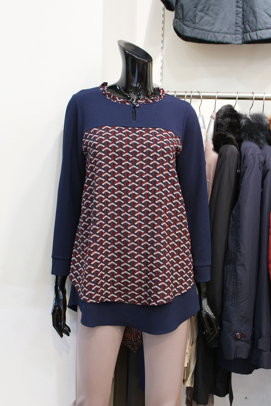 Round ruffle dress shirts 50s women middle age clo