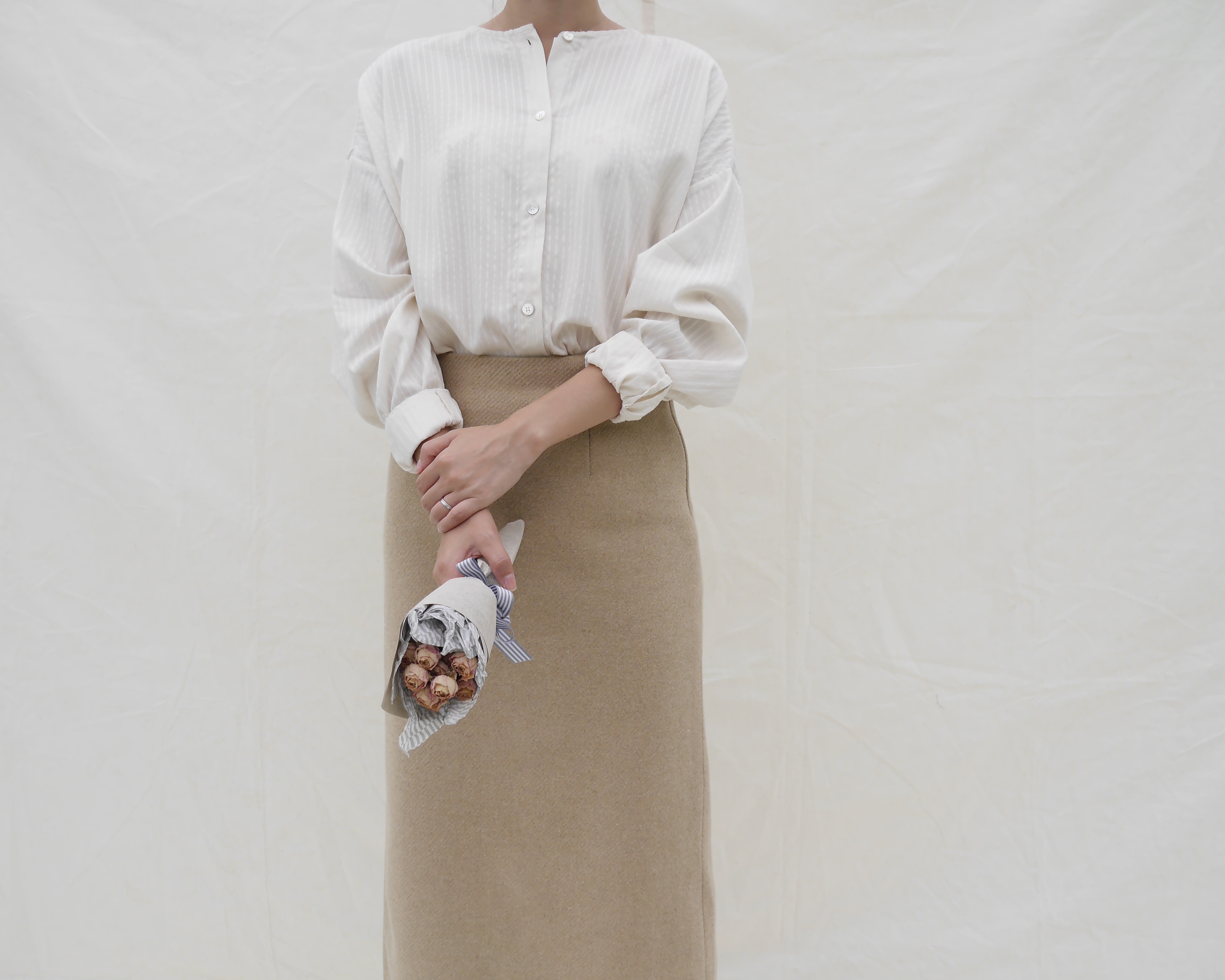 Long wool skirt's long skirt back a line