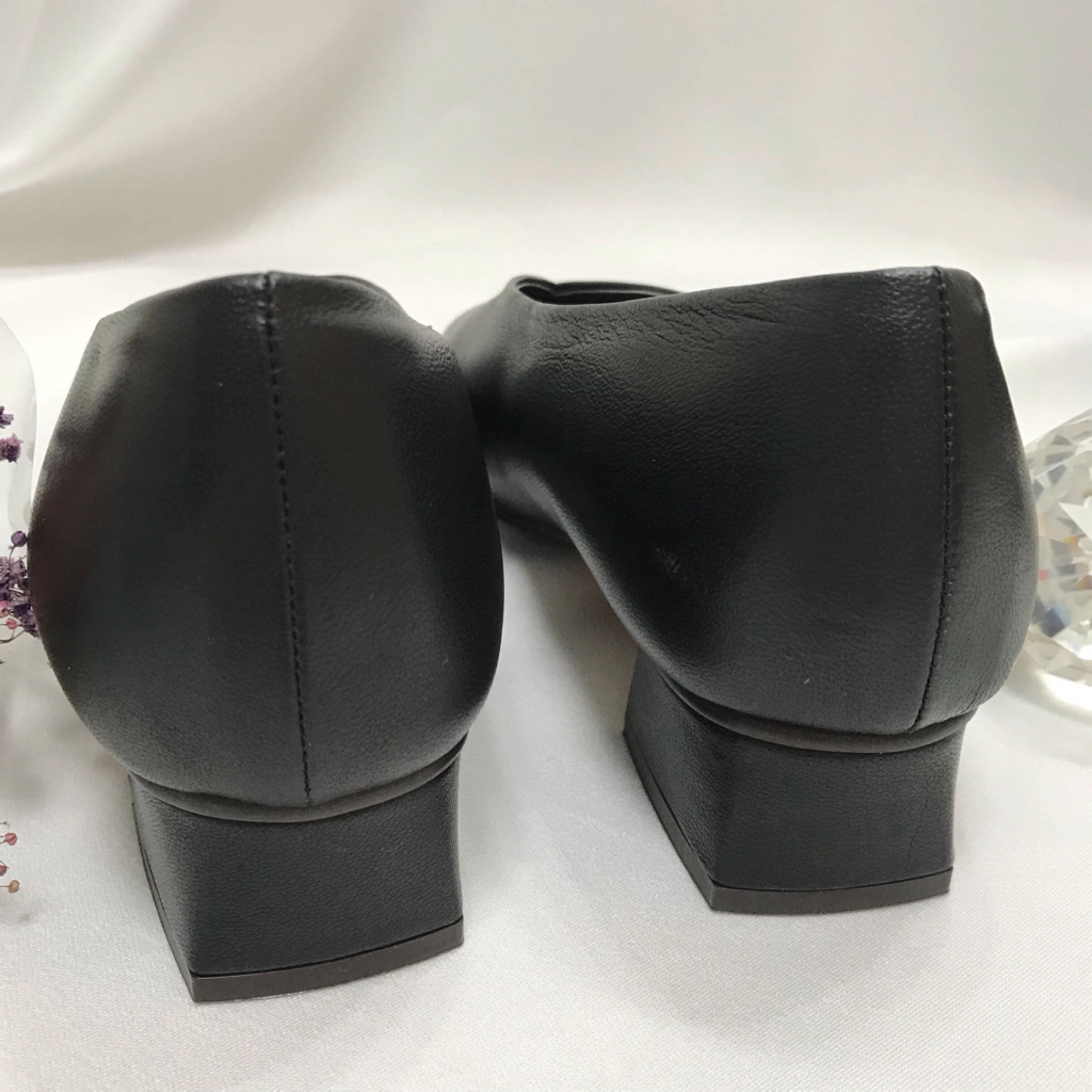 Cowhide Women's Handmade Middle-Heel Sophistica