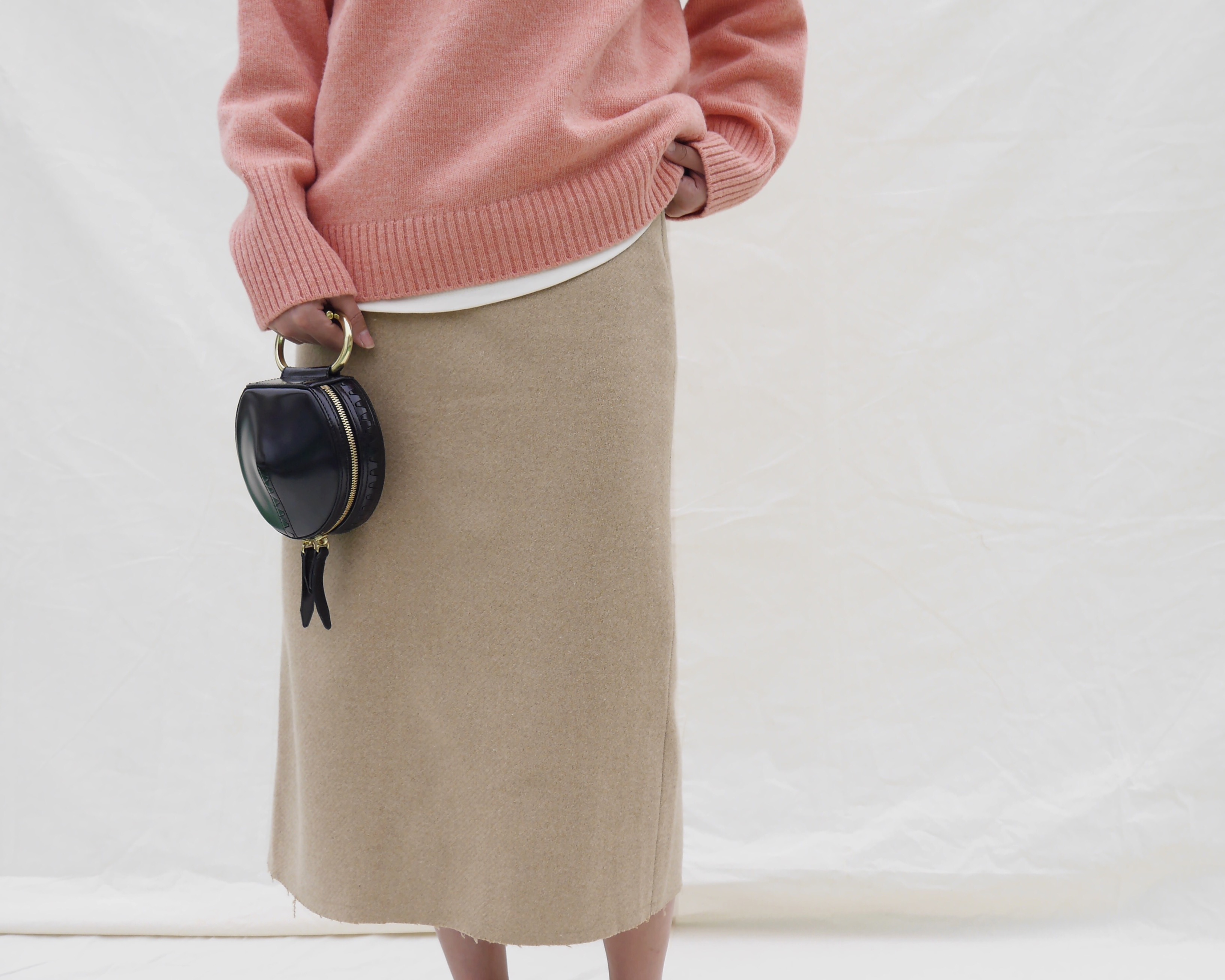 Long wool skirt's long skirt back a line