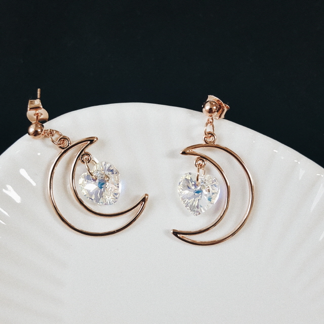 Moon Crystal Drop Earring Swarovski Earrings Luxur