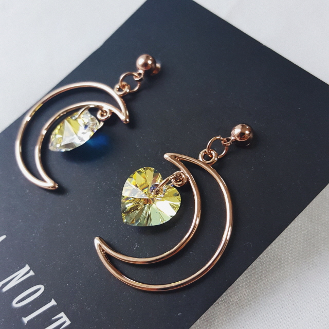 Moon Crystal Drop Earring Swarovski Earrings Luxur