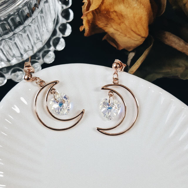 Moon Crystal Drop Earring Swarovski Earrings Luxur