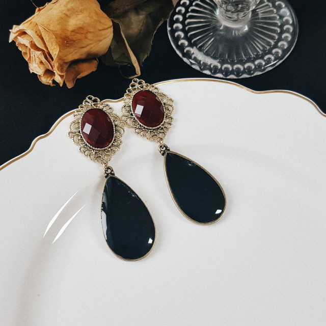 Wine Black Bold Earrings Antique Earrings Gorgeous