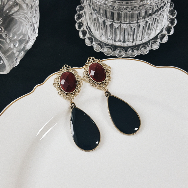 Wine Black Bold Earrings Antique Earrings Gorgeous