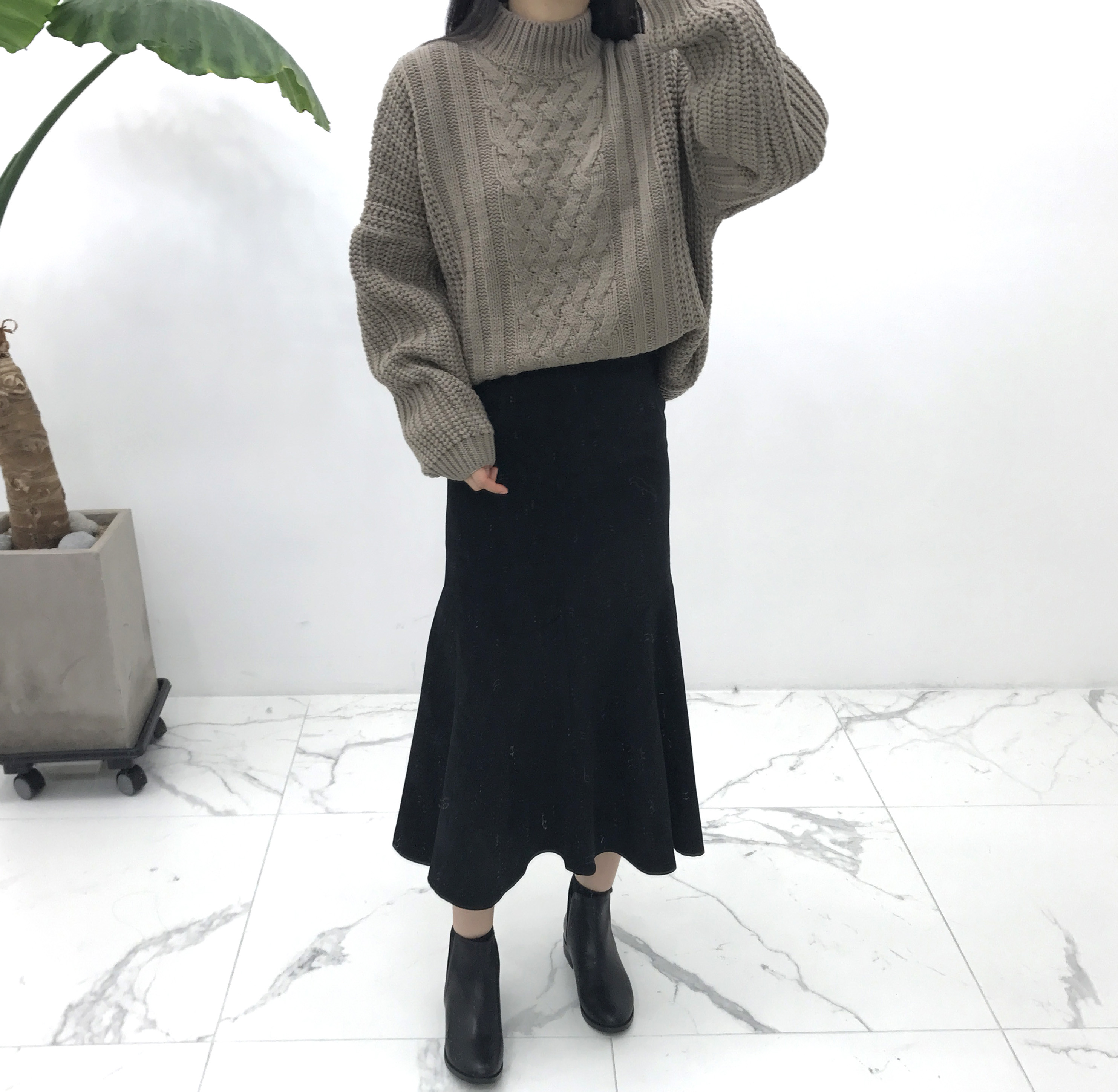 Frilly suede mommy skirt autumn winter long coordi