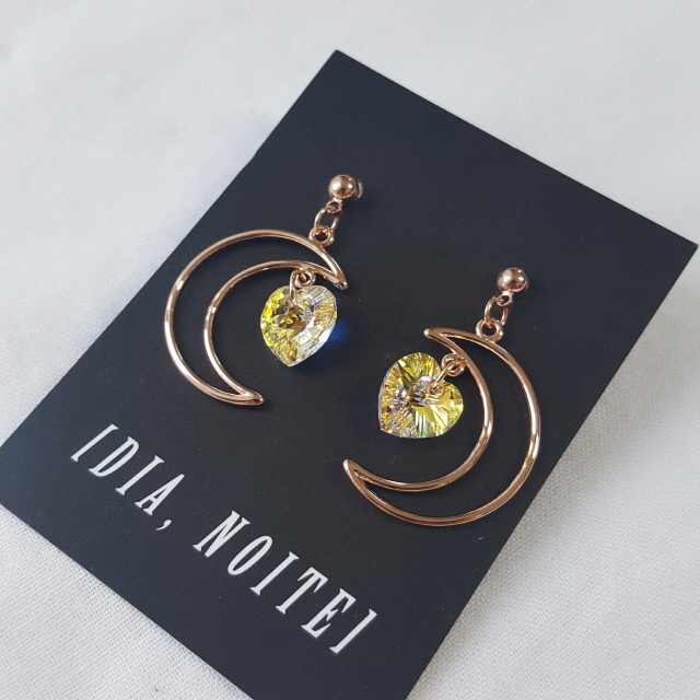 Moon Crystal Drop Earring Swarovski Earrings Luxur