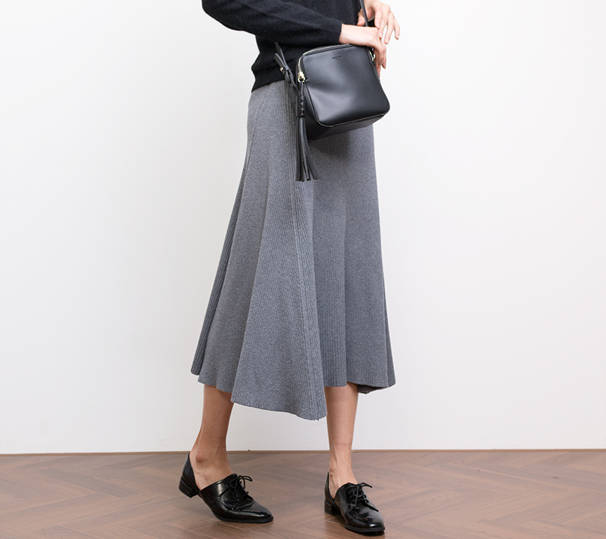 Needle nose flare knit long skirt high quality A l