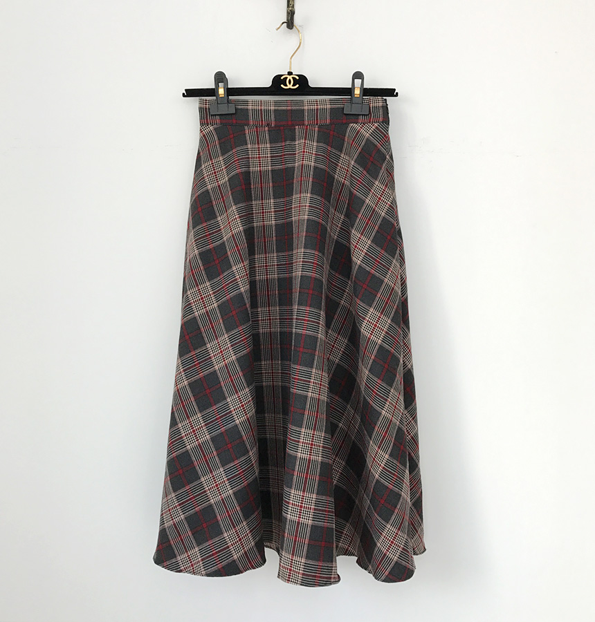 Winter flare check Long skirt Autumn long skirt A 