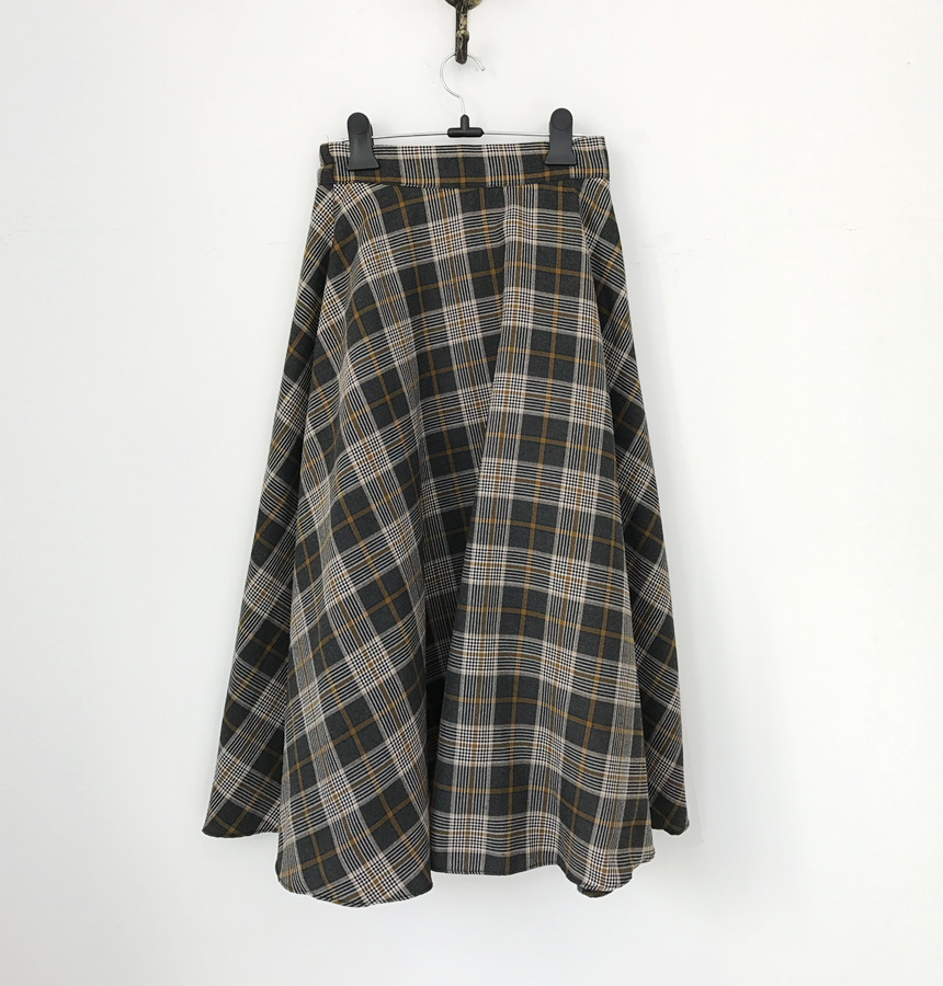 Winter flare check Long skirt Autumn long skirt A 