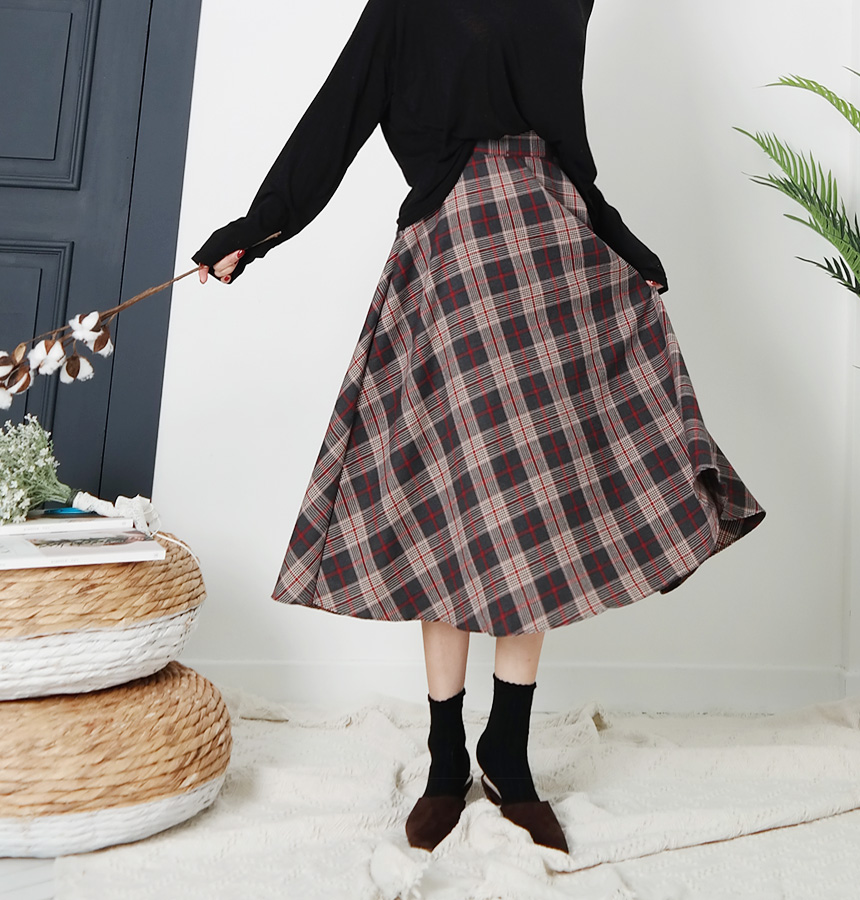 Winter flare check Long skirt Autumn long skirt A 