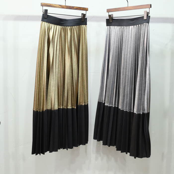 44-77 Glossy long skirt Long-sleeved gathering Fas