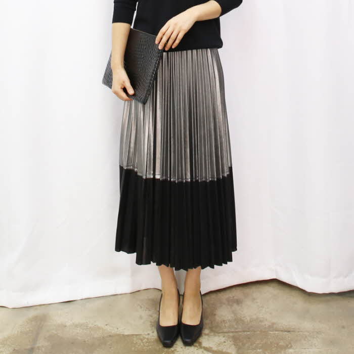 44-77 Glossy long skirt Long-sleeved gathering Fas