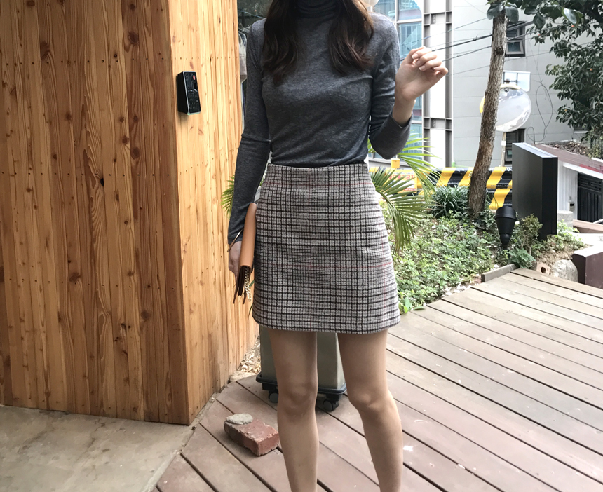 Glancatch A line mini skirt Winter Toddie Cody gir