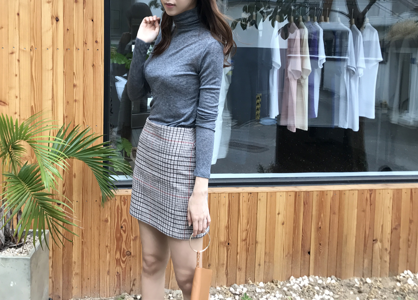 Glancatch A line mini skirt Winter Toddie Cody gir