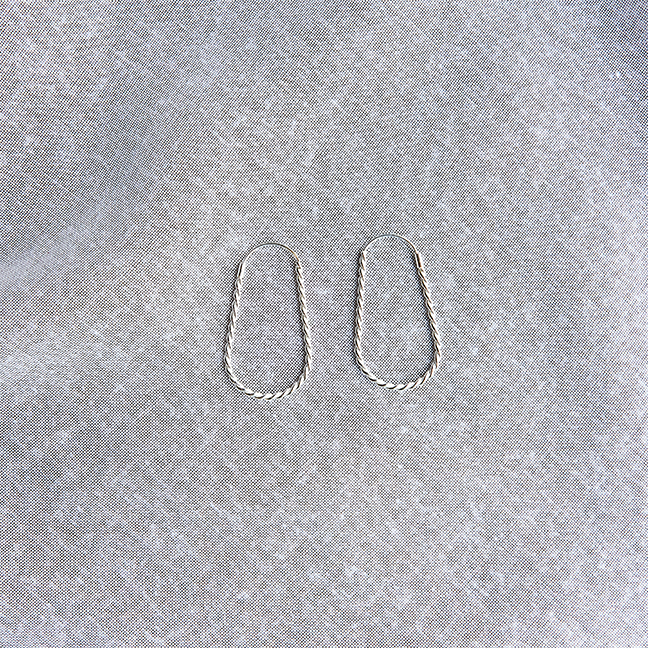 Donna earrings luxurious feeling fashionistas casu