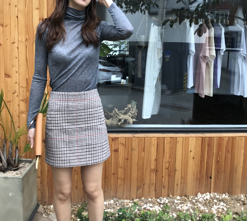 Glancatch A line mini skirt Winter Toddie Cody gir