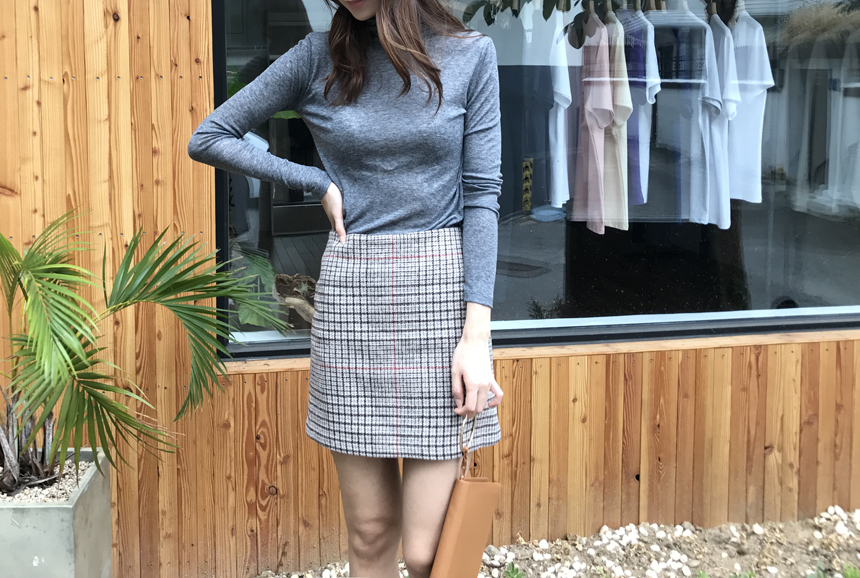 Glancatch A line mini skirt Winter Toddie Cody gir