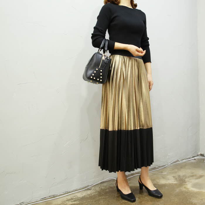 44-77 Glossy long skirt Long-sleeved gathering Fas