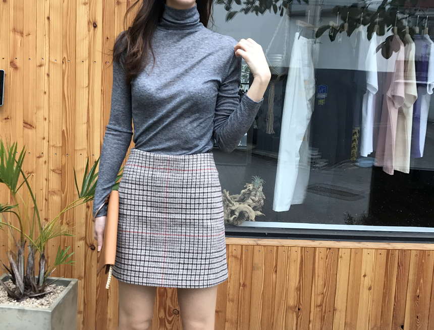 Glancatch A line mini skirt Winter Toddie Cody gir