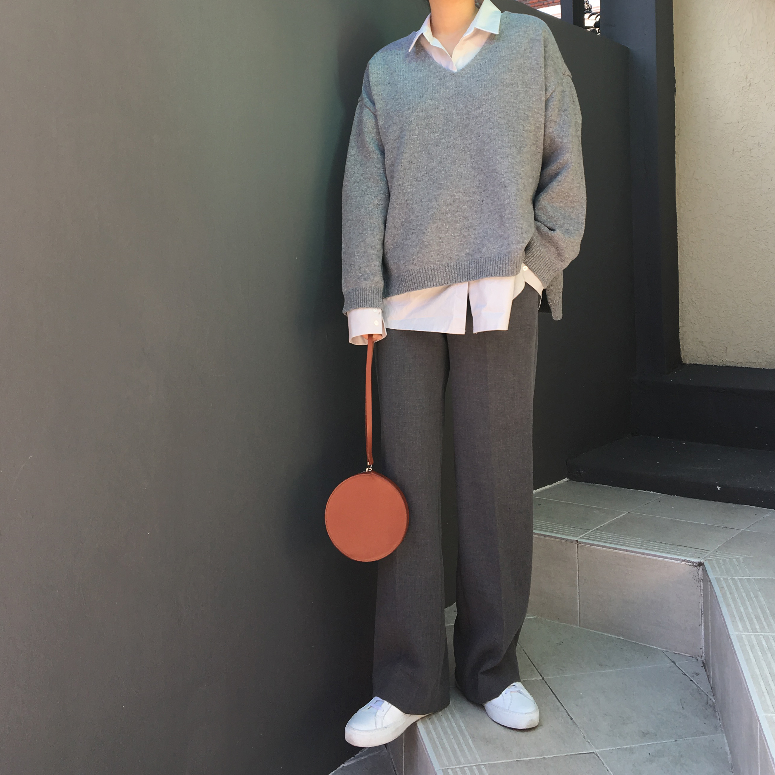 Round-top shirt Basic loose-fitting khaki gray O B