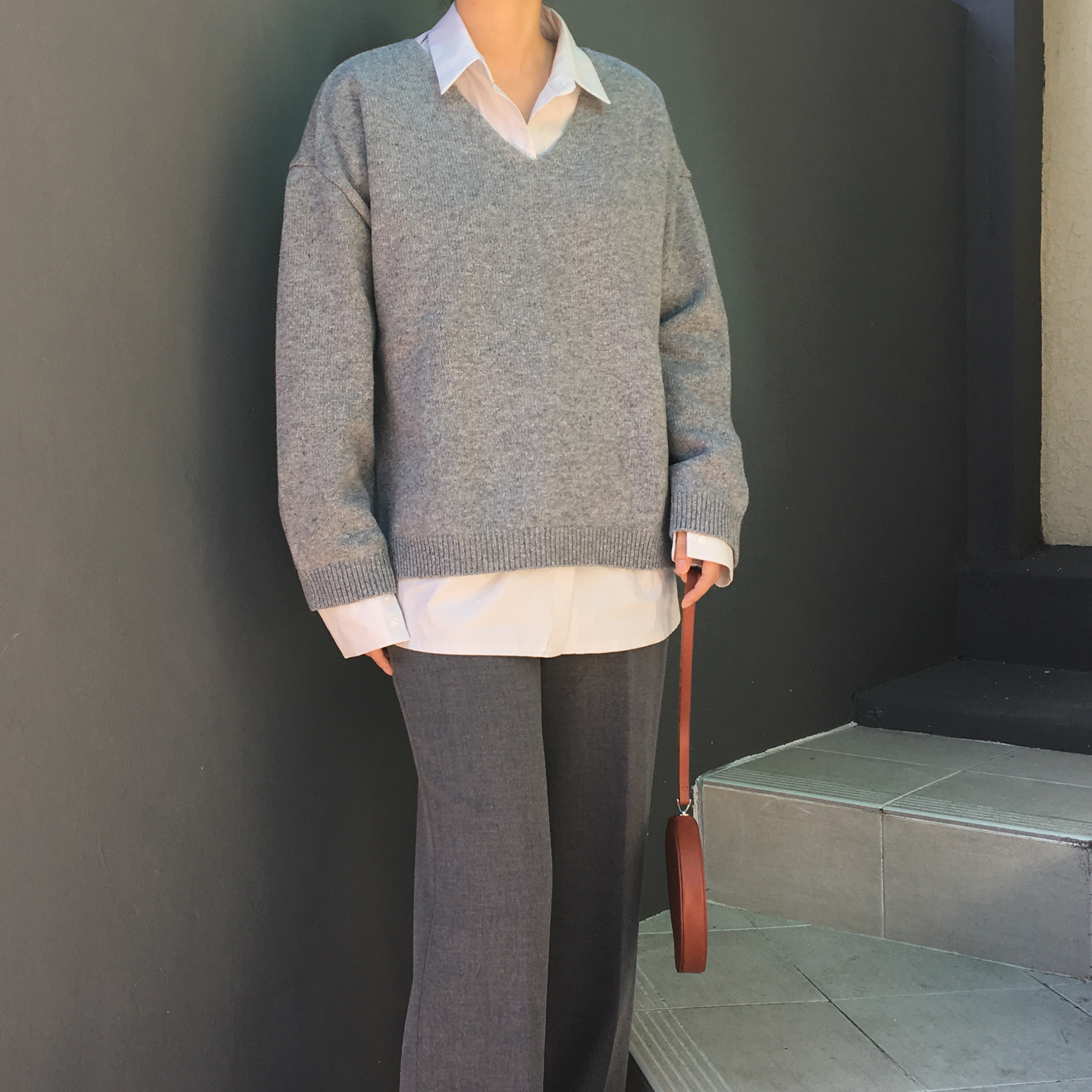 Round-top shirt Basic loose-fitting khaki gray O B