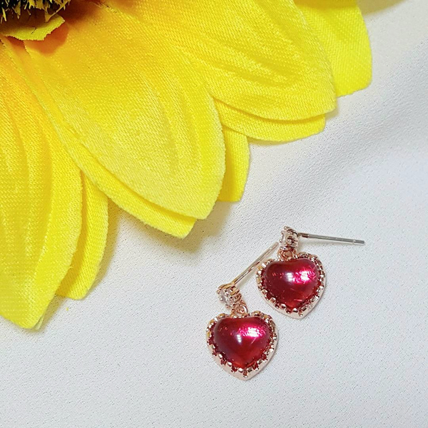 Heart pearl drop earrings Cute cute cute little ch