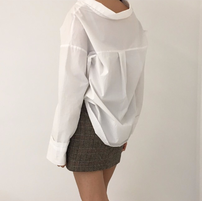 V-neck Collar White Shirt Feminine look Modern cla
