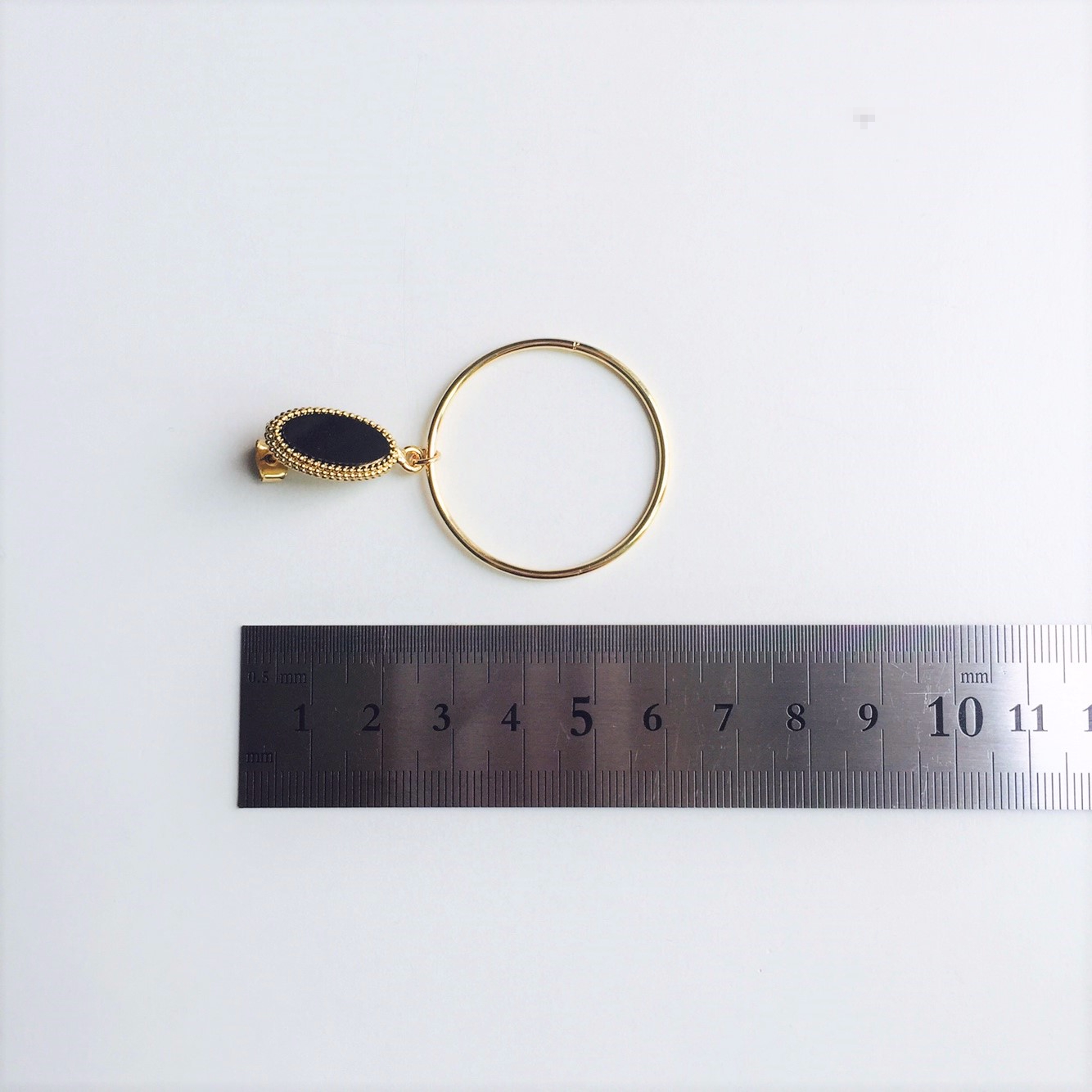 Black &amp White Round Ring Earrings 2color Beauti