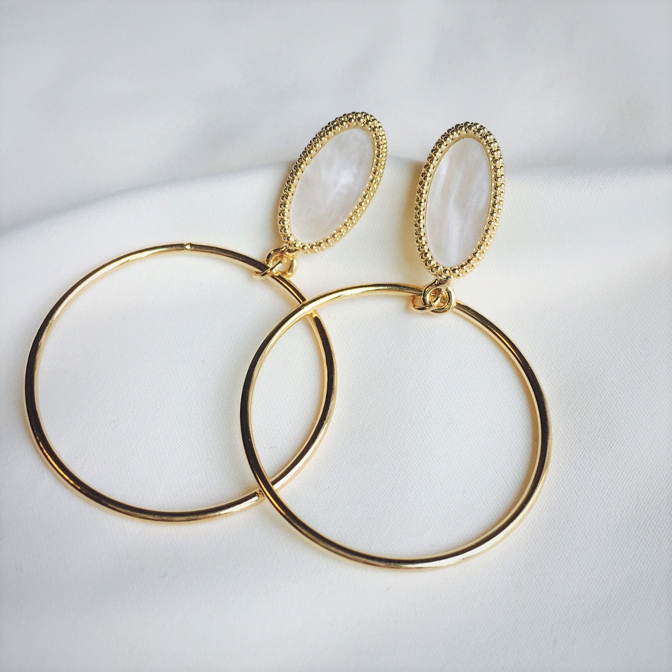 Black &amp White Round Ring Earrings 2color Beauti