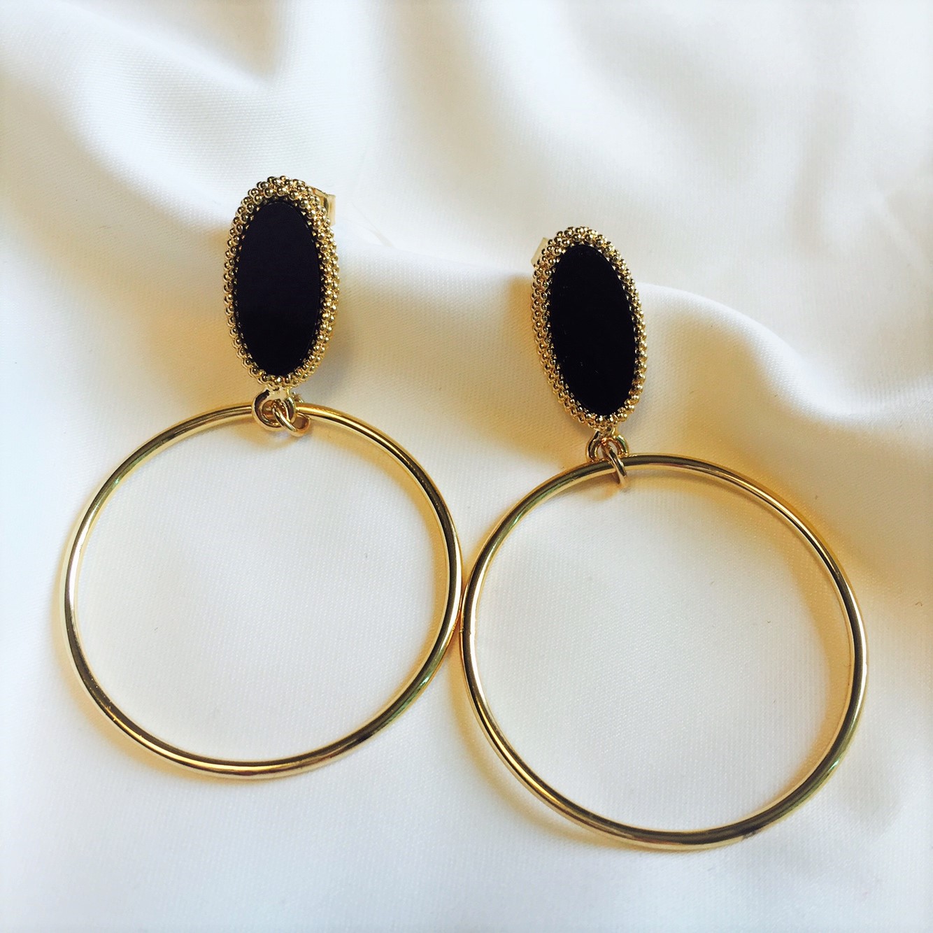 Black &amp White Round Ring Earrings 2color Beauti