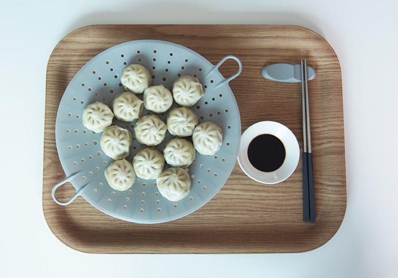 Soft silicone steamer design with a ribbon Ji Mala