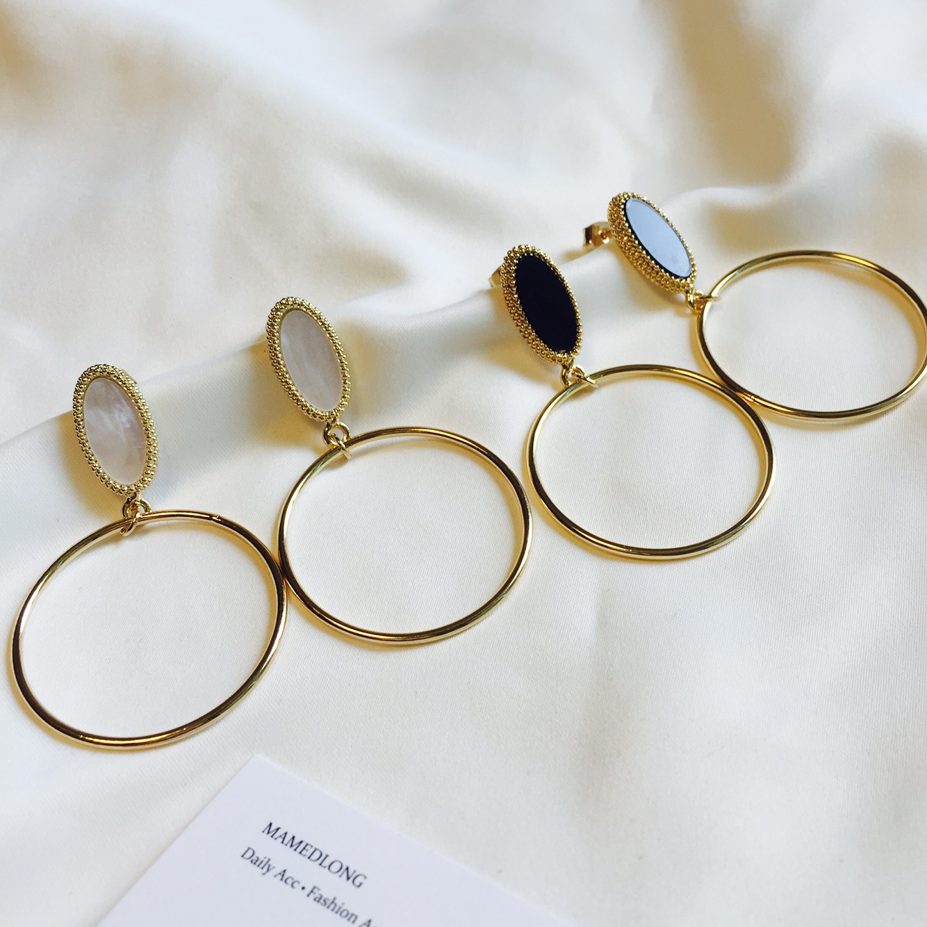 Black &amp White Round Ring Earrings 2color Beauti