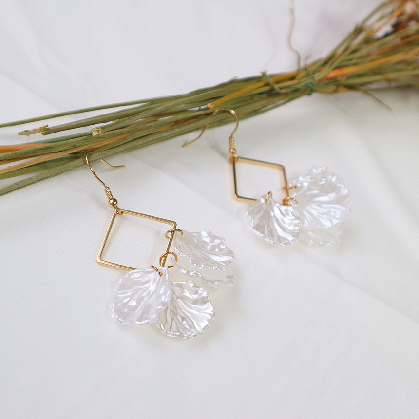Seashell Petal Earrings Drop 20 Recommended Fall A