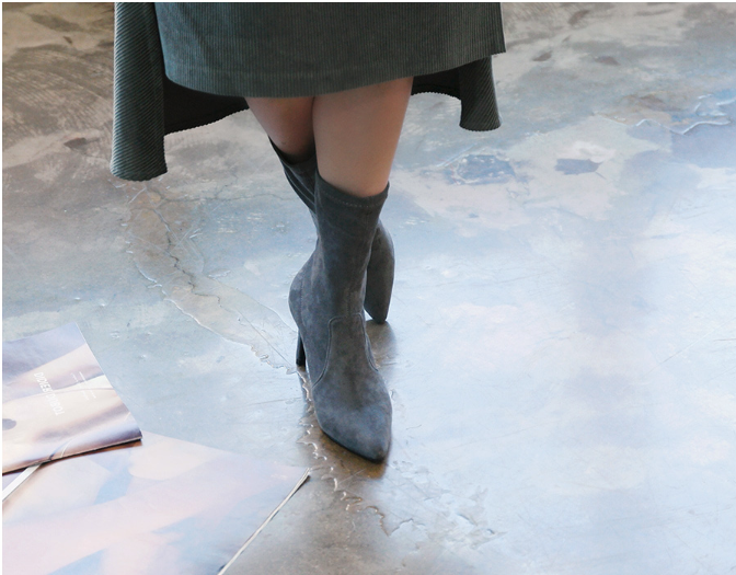 RN-7177 Color Suede Ankle Boots Slim, luxurious lo