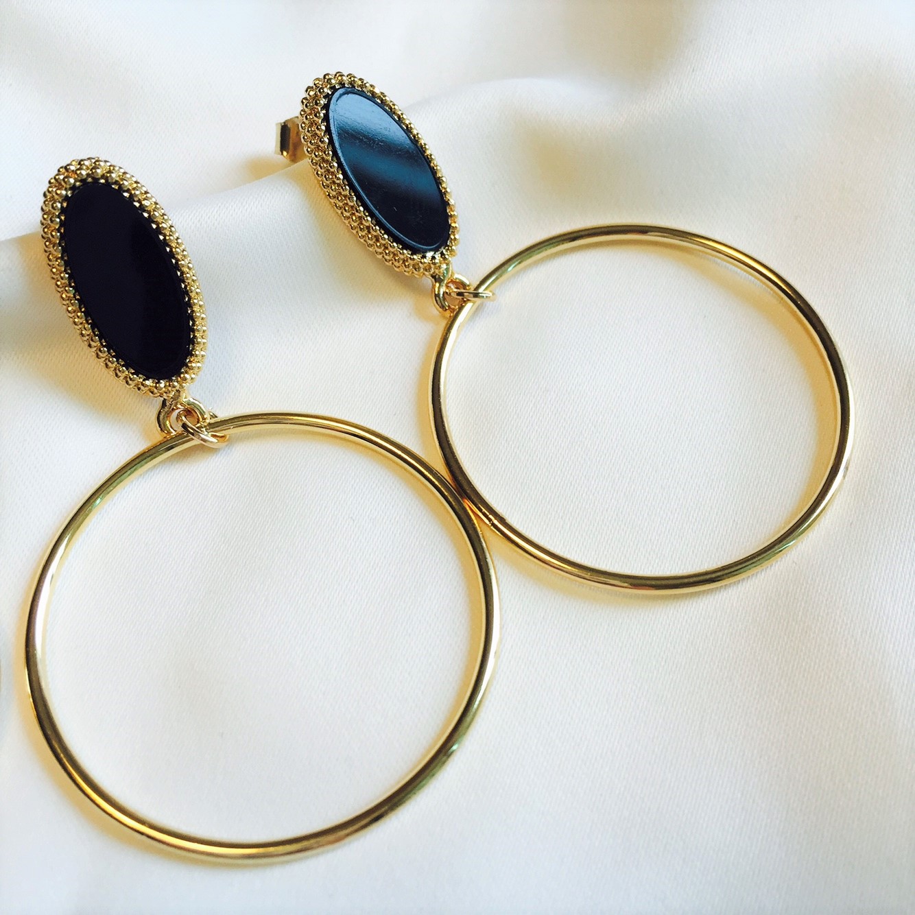 Black &amp White Round Ring Earrings 2color Beauti