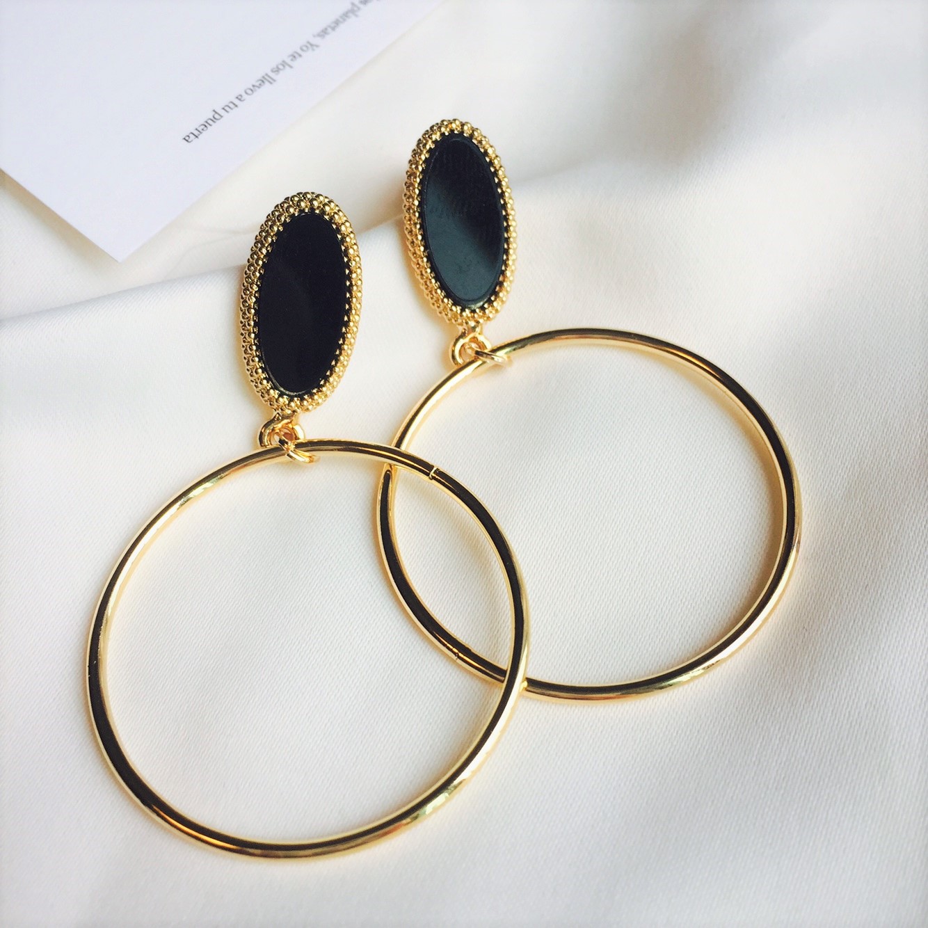 Black &amp White Round Ring Earrings 2color Beauti