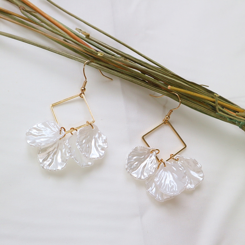 Seashell Petal Earrings Drop 20 Recommended Fall A