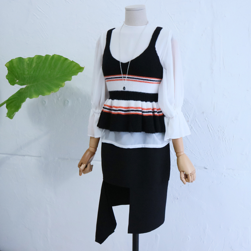 Female Sexy Black Uncut Cutting Mini Skirt Cutting