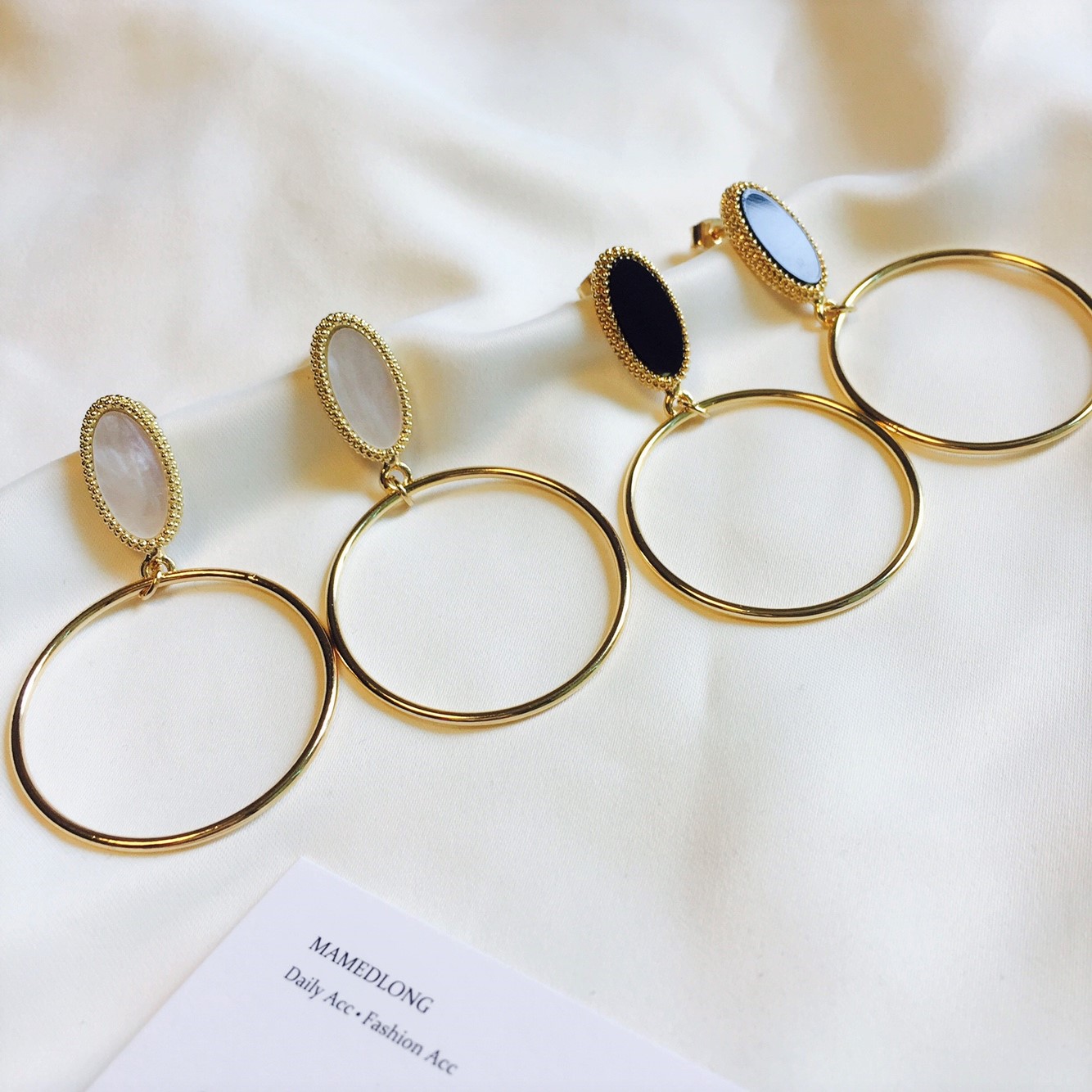 Black &amp White Round Ring Earrings 2color Beauti