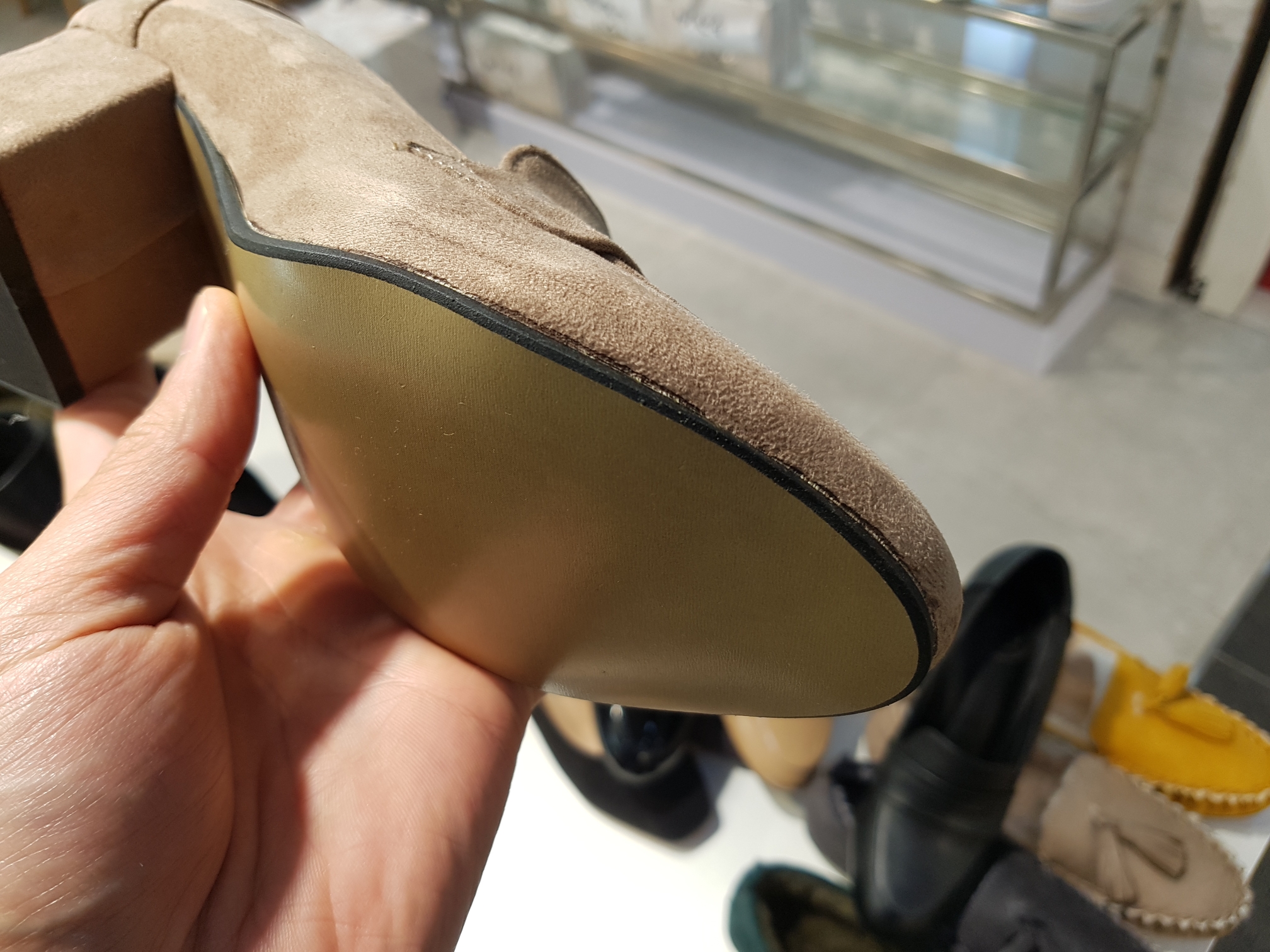 Suede Tongue Looper Pumps 6cm Black Gray Beige Sho