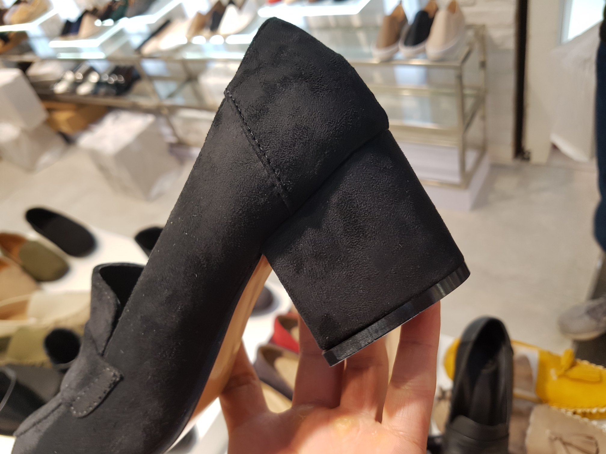 Suede Tongue Looper Pumps 6cm Black Gray Beige Sho