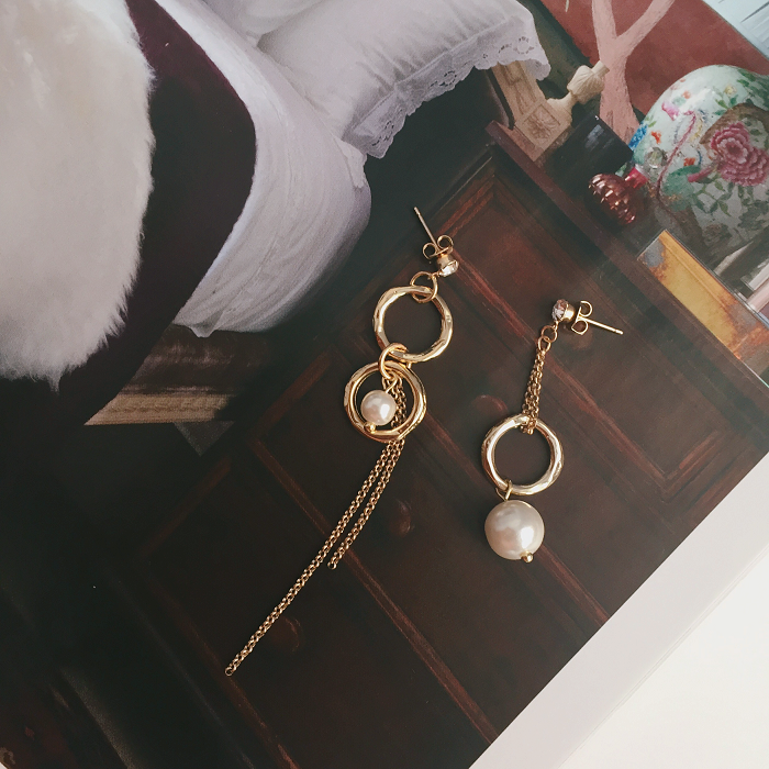 Bold pearl earrings, ear drop handmade instagram c