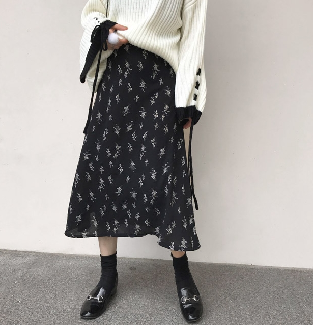 Barniti flower shoe same day long black skirt flow