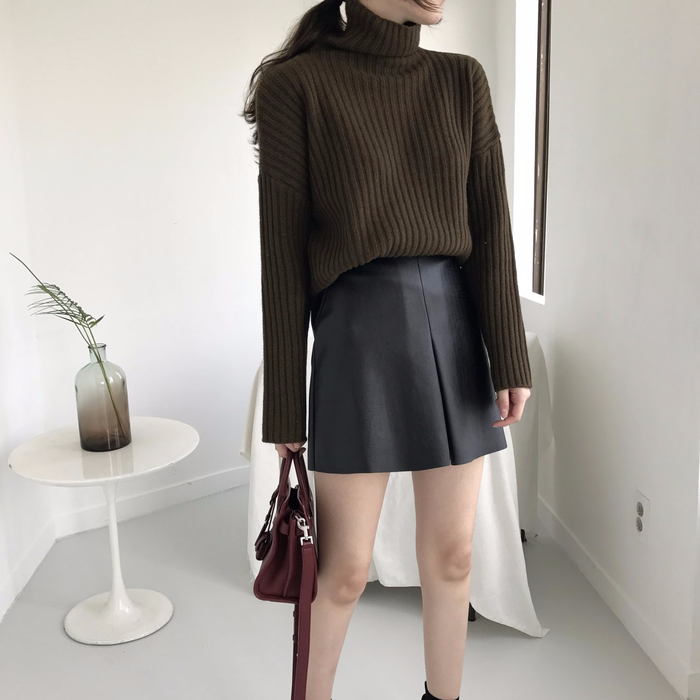 Incision a-line leather miniskirt Autumn leather p
