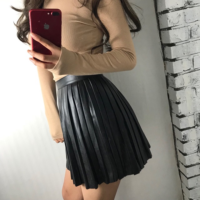 Leather leather pleated mini skirt 2color Ittem wo