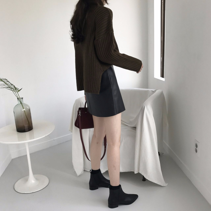 Incision a-line leather miniskirt Autumn leather p