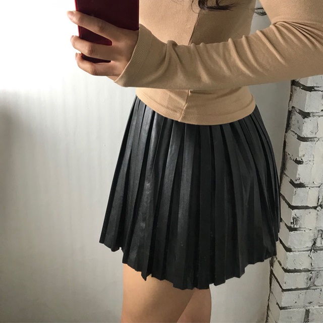 Leather leather pleated mini skirt 2color Ittem wo
