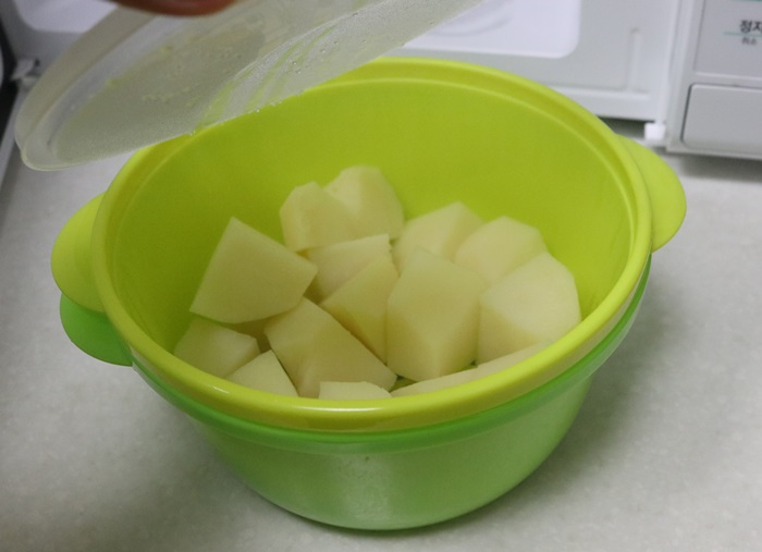 Vegetable Steamer for Microwave, Salad Bowl Mixer 