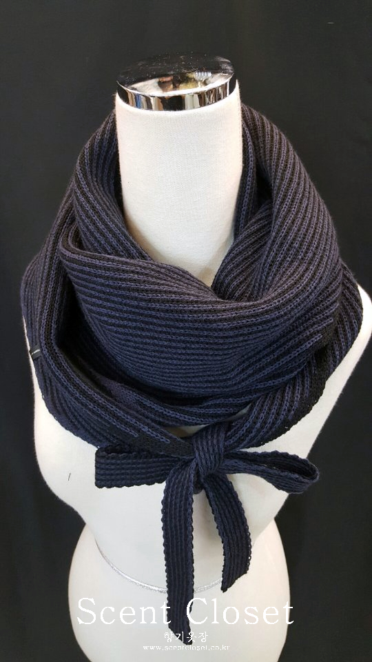 Stripe triangular muffler Ribbon strap Double-side